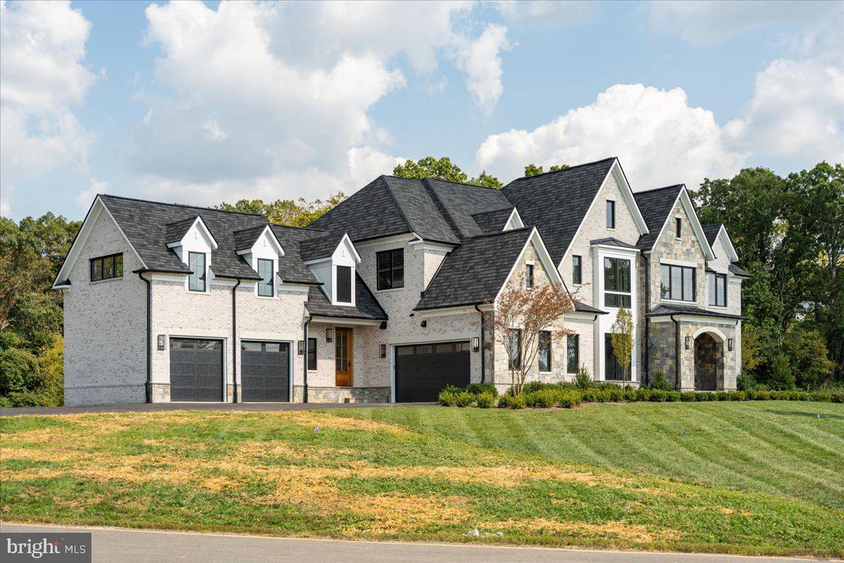 SEABISCUIT PARK PL, MIDDLEBURG, Virginia 20117, 4 Bedrooms Bedrooms, ,4 BathroomsBathrooms,Residential,For sale,SEABISCUIT PARK PL,VALO2091774 MLS # VALO2091774