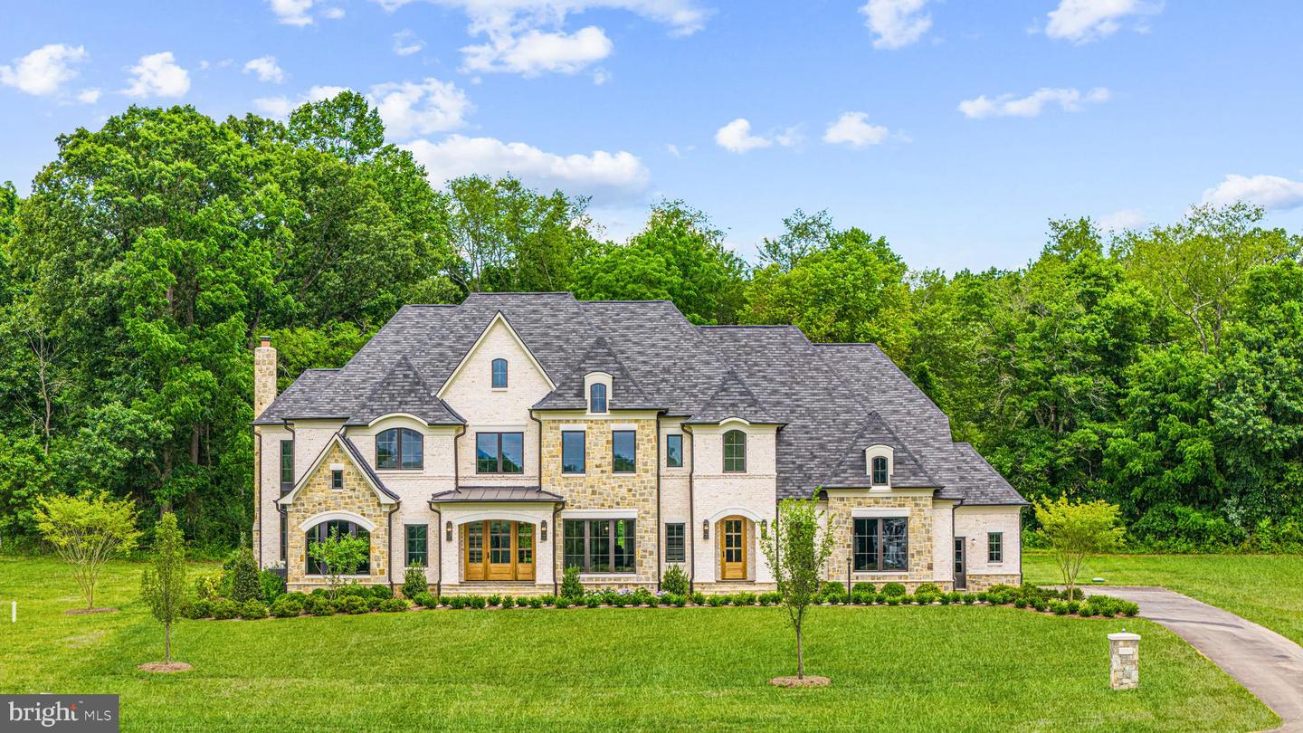 SEABISCUIT PARK PL, MIDDLEBURG, Virginia 20117, 4 Bedrooms Bedrooms, ,4 BathroomsBathrooms,Residential,For sale,SEABISCUIT PARK PL,VALO2091782 MLS # VALO2091782