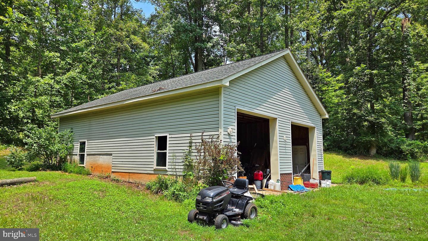 7296 BURKE LN, WARRENTON, Virginia 20186, 5 Bedrooms Bedrooms, ,5 BathroomsBathrooms,Residential,For sale,7296 BURKE LN,VAFQ2017516 MLS # VAFQ2017516