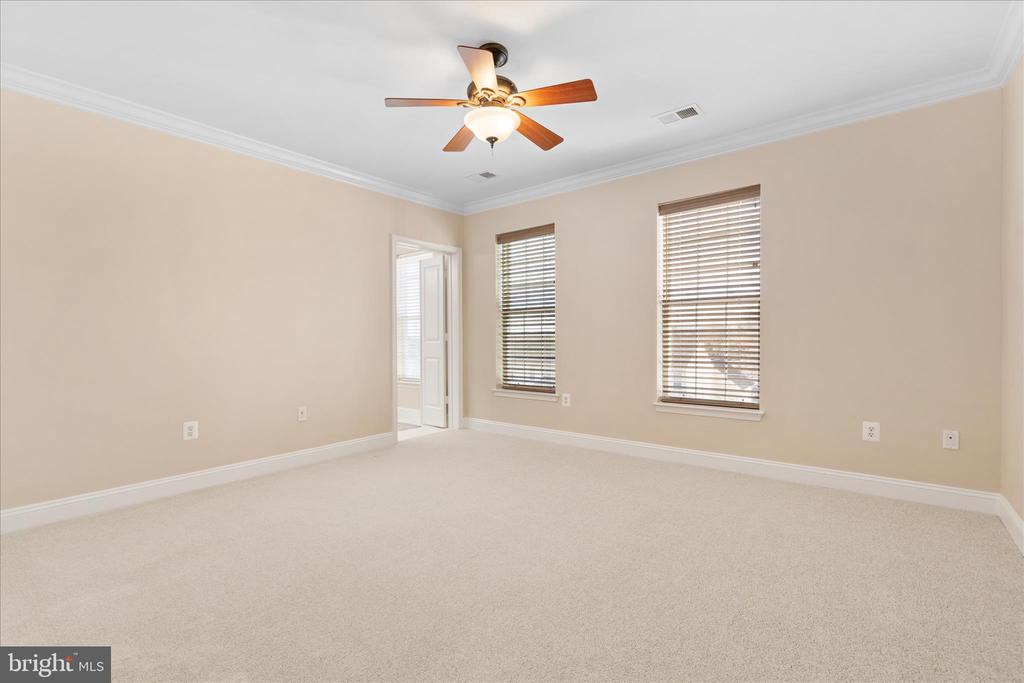 6696 CLUB HOUSE LN, WARRENTON, Virginia, 2 Bedrooms Bedrooms, ,2 BathroomsBathrooms,Residential,SUFFIELD MEADOWS CONDOMINIUM,6696 CLUB HOUSE LN,VAFQ2020356 MLS # VAFQ2020356