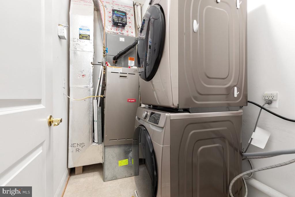 6696 CLUB HOUSE LN, WARRENTON, Virginia, 2 Bedrooms Bedrooms, ,2 BathroomsBathrooms,Residential,SUFFIELD MEADOWS CONDOMINIUM,6696 CLUB HOUSE LN,VAFQ2020356 MLS # VAFQ2020356