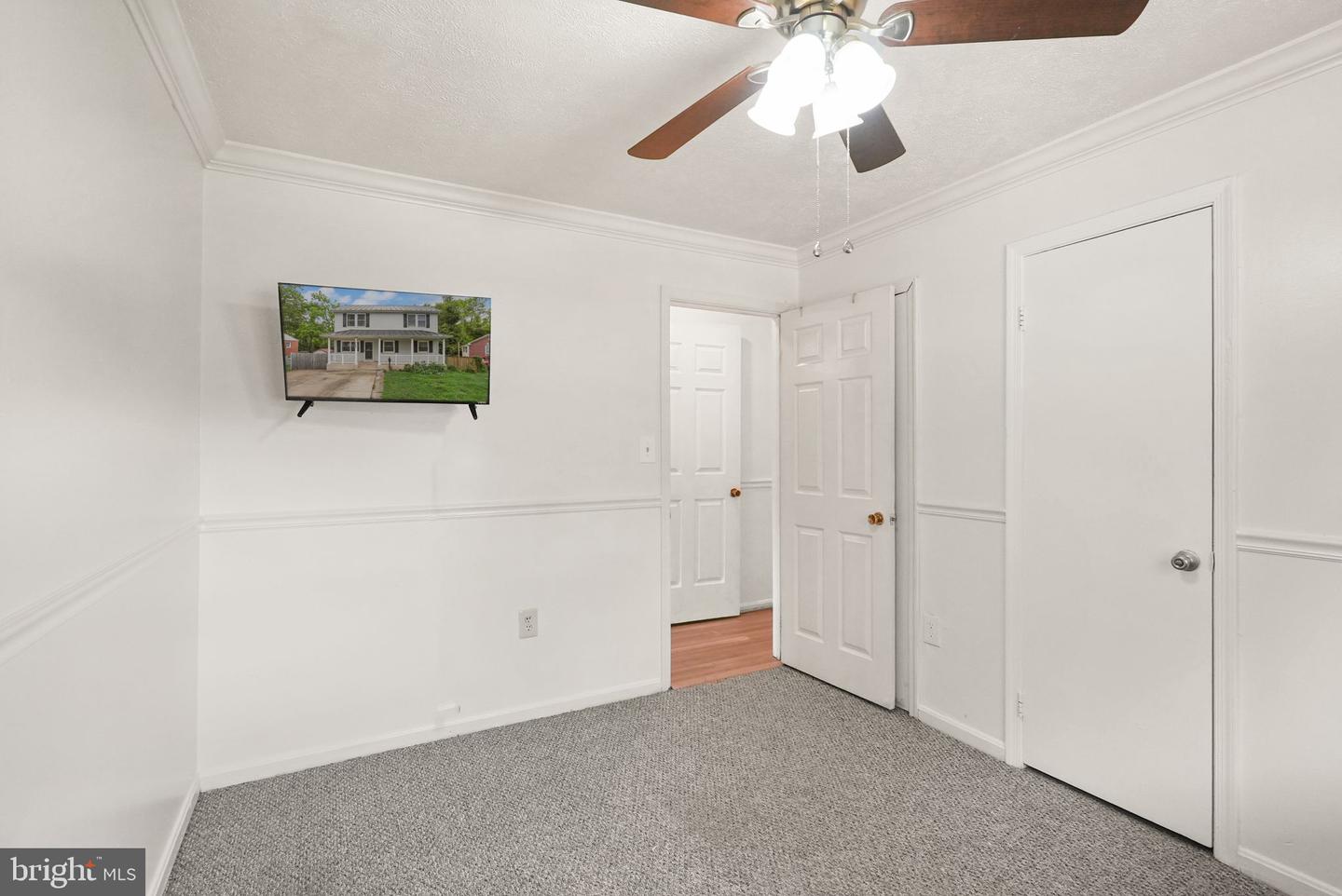 7726 AMHERST DR, MANASSAS, Virginia 20111, 6 Bedrooms Bedrooms, ,3 BathroomsBathrooms,Residential,For sale,7726 AMHERST DR,VAPW2102014 MLS # VAPW2102014