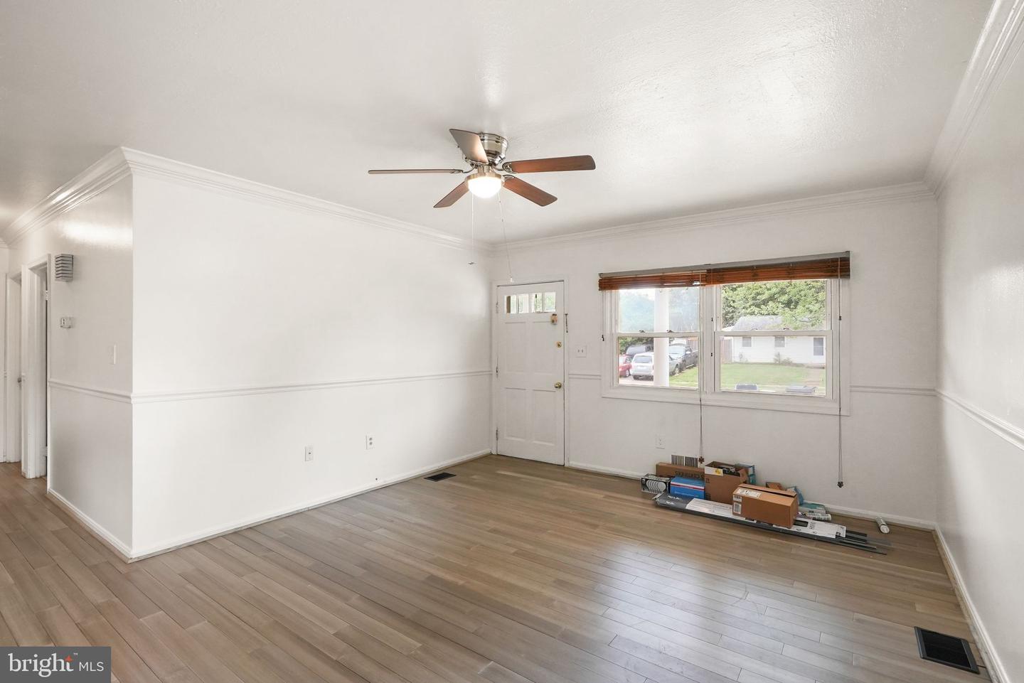 7726 AMHERST DR, MANASSAS, Virginia 20111, 6 Bedrooms Bedrooms, ,3 BathroomsBathrooms,Residential,For sale,7726 AMHERST DR,VAPW2102014 MLS # VAPW2102014