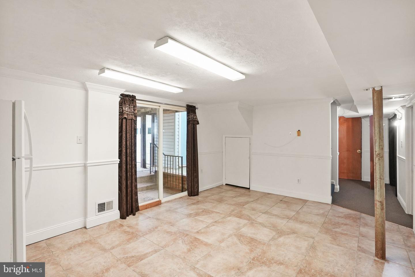 7726 AMHERST DR, MANASSAS, Virginia 20111, 6 Bedrooms Bedrooms, ,3 BathroomsBathrooms,Residential,For sale,7726 AMHERST DR,VAPW2102014 MLS # VAPW2102014