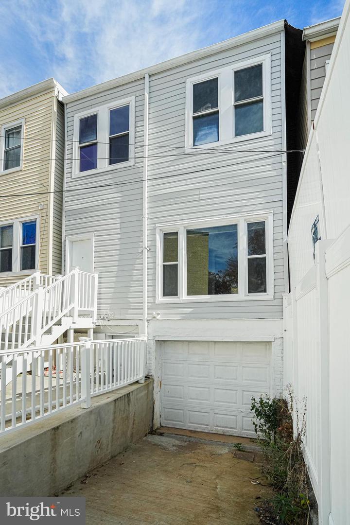 1273 HOLBROOK TER NE, WASHINGTON, District Of Columbia 20002, 4 Bedrooms Bedrooms, 10 Rooms Rooms,2 BathroomsBathrooms,Residential,For sale,1273 HOLBROOK TER NE,DCDC2229358 MLS # DCDC2229358