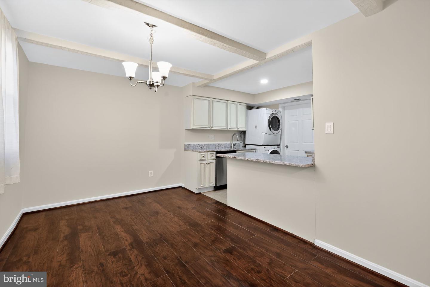 1043 MARGATE CT #1043A, STERLING, Virginia 20164, 3 Bedrooms Bedrooms, ,2 BathroomsBathrooms,Residential,For sale,1043 MARGATE CT #1043A,VALO2110568 MLS # VALO2110568