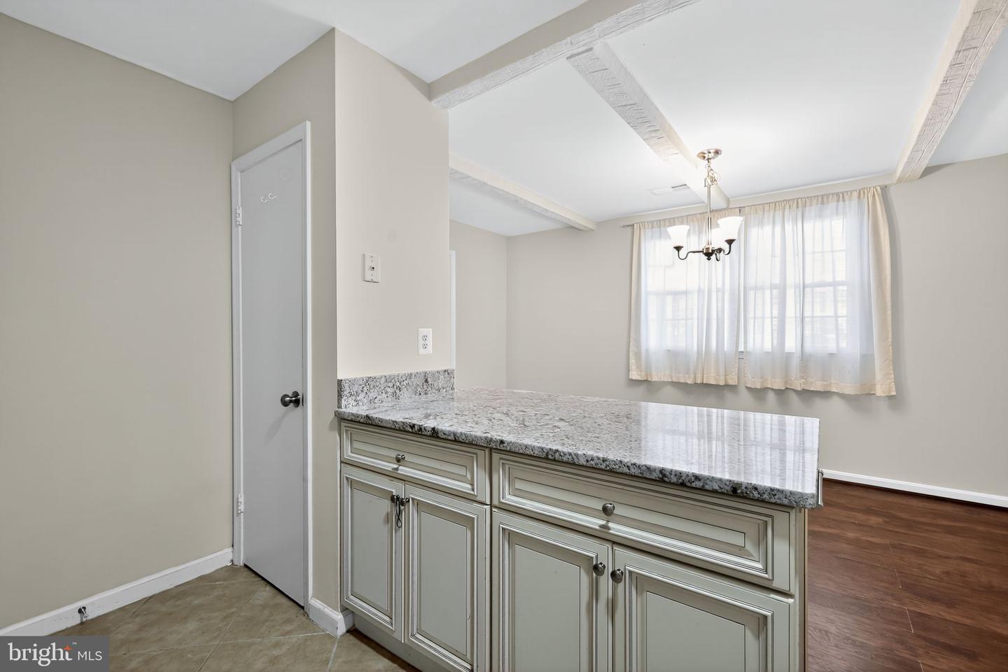 1043 MARGATE CT #1043A, STERLING, Virginia 20164, 3 Bedrooms Bedrooms, ,2 BathroomsBathrooms,Residential,For sale,1043 MARGATE CT #1043A,VALO2110568 MLS # VALO2110568