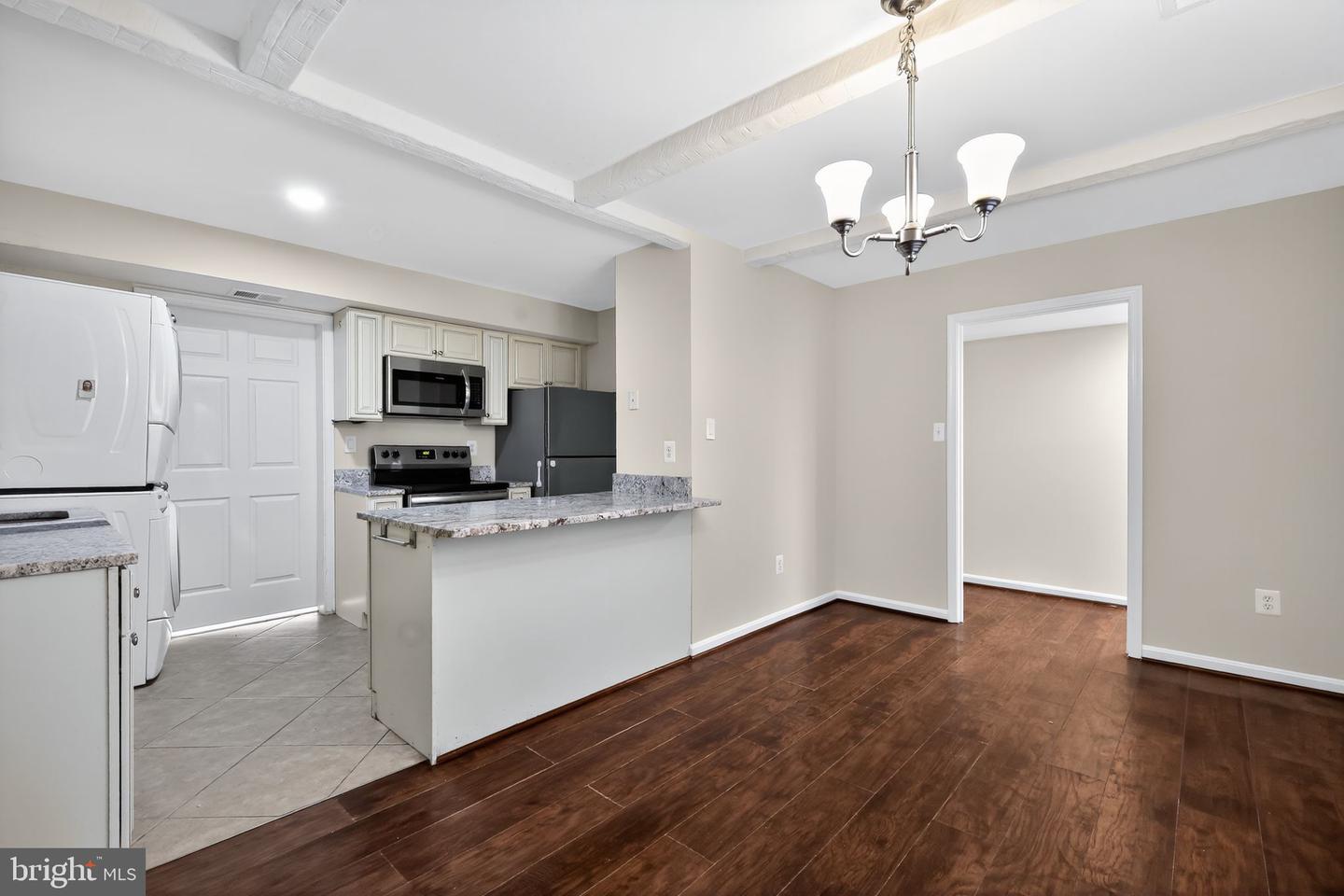 1043 MARGATE CT #1043A, STERLING, Virginia 20164, 3 Bedrooms Bedrooms, ,2 BathroomsBathrooms,Residential,For sale,1043 MARGATE CT #1043A,VALO2110568 MLS # VALO2110568