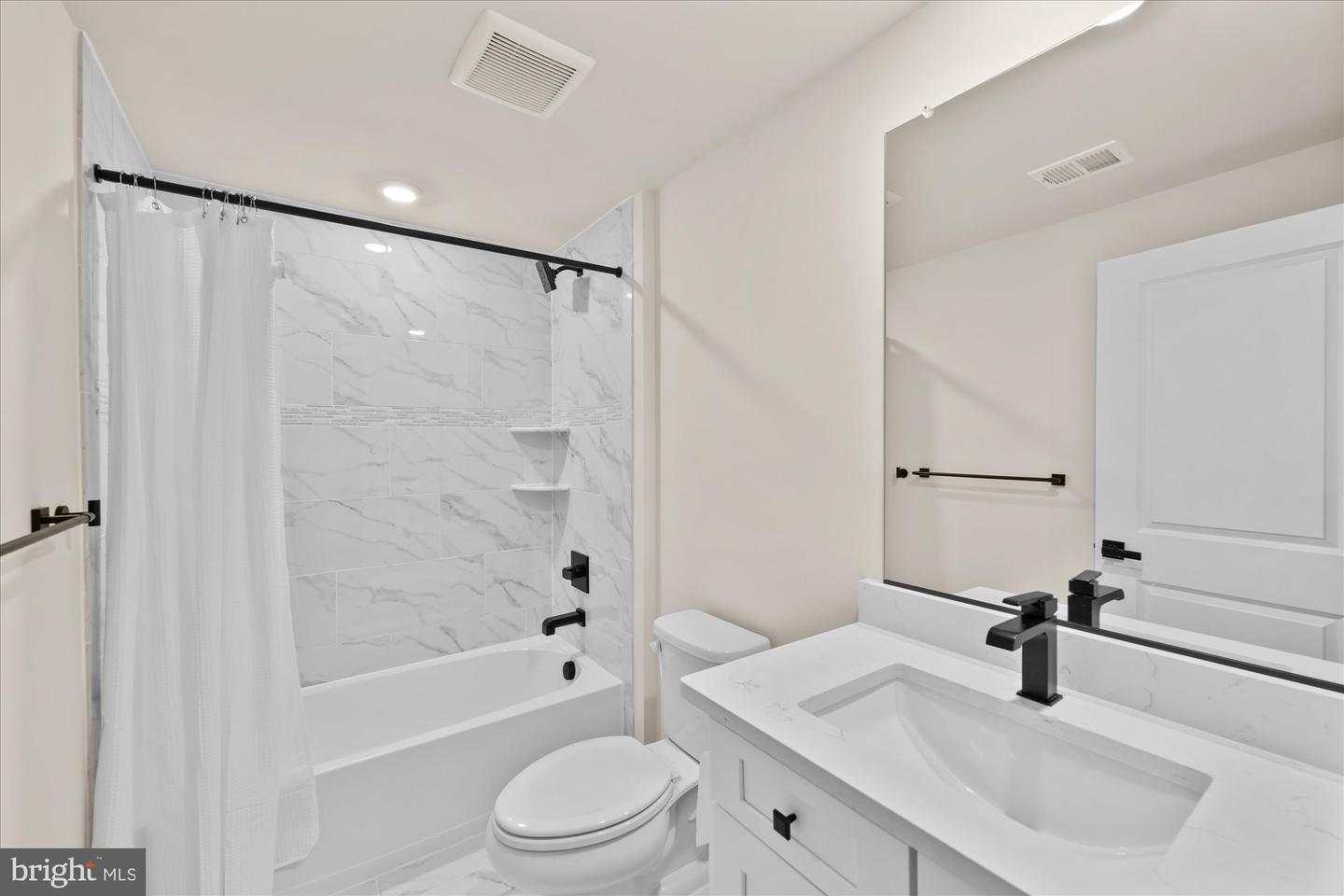 41122 CLEARFIELD MEADOW DR, ALDIE, Virginia 20105, 7 Bedrooms Bedrooms, ,8 BathroomsBathrooms,Residential,For sale,41122 CLEARFIELD MEADOW DR,VALO2111738 MLS # VALO2111738