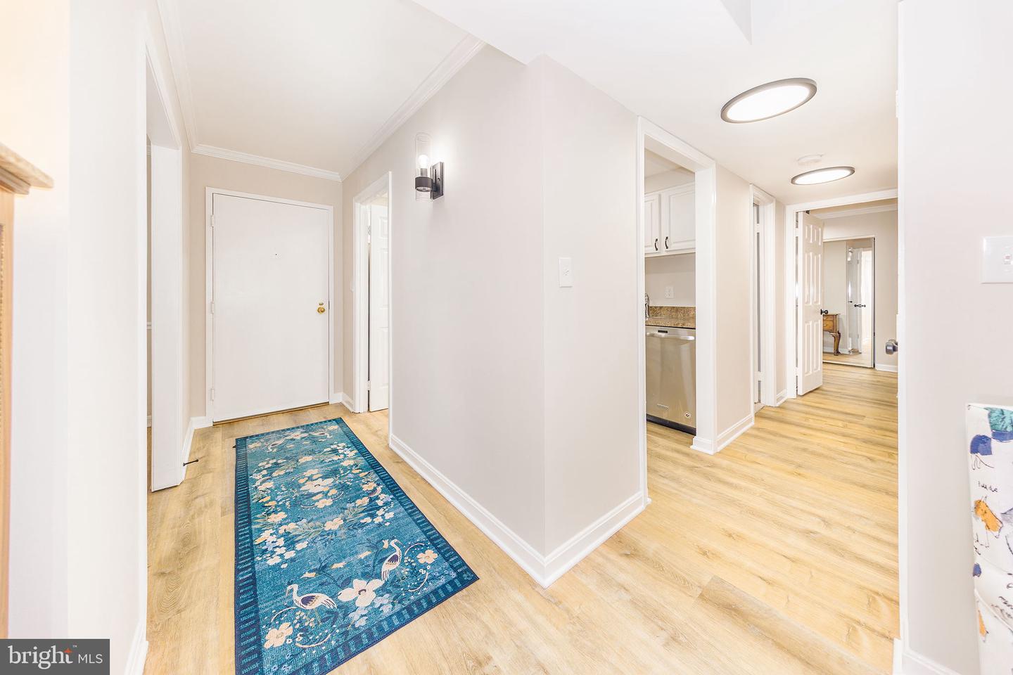 801 N HOWARD ST #303, ALEXANDRIA, Virginia 22304, 2 Bedrooms Bedrooms, ,2 BathroomsBathrooms,Residential,For sale,801 N HOWARD ST #303,VAAX2052368 MLS # VAAX2052368
