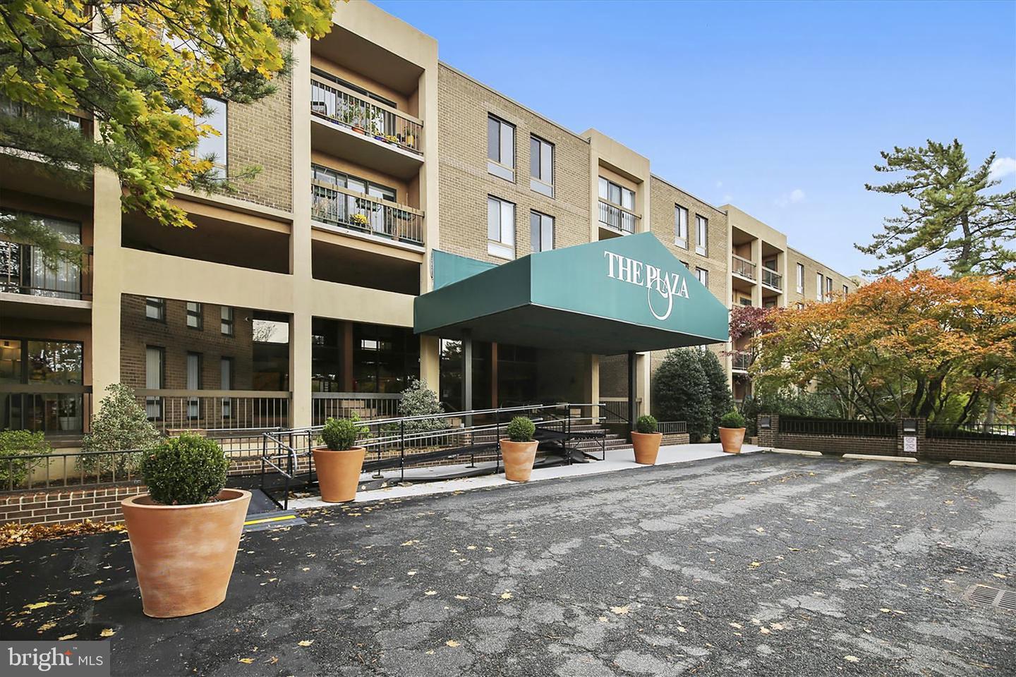 801 N HOWARD ST #303, ALEXANDRIA, Virginia 22304, 2 Bedrooms Bedrooms, ,2 BathroomsBathrooms,Residential,For sale,801 N HOWARD ST #303,VAAX2052368 MLS # VAAX2052368