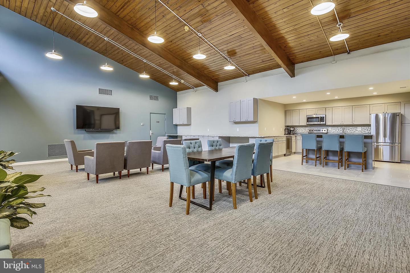 801 N HOWARD ST #303, ALEXANDRIA, Virginia 22304, 2 Bedrooms Bedrooms, ,2 BathroomsBathrooms,Residential,For sale,801 N HOWARD ST #303,VAAX2052368 MLS # VAAX2052368