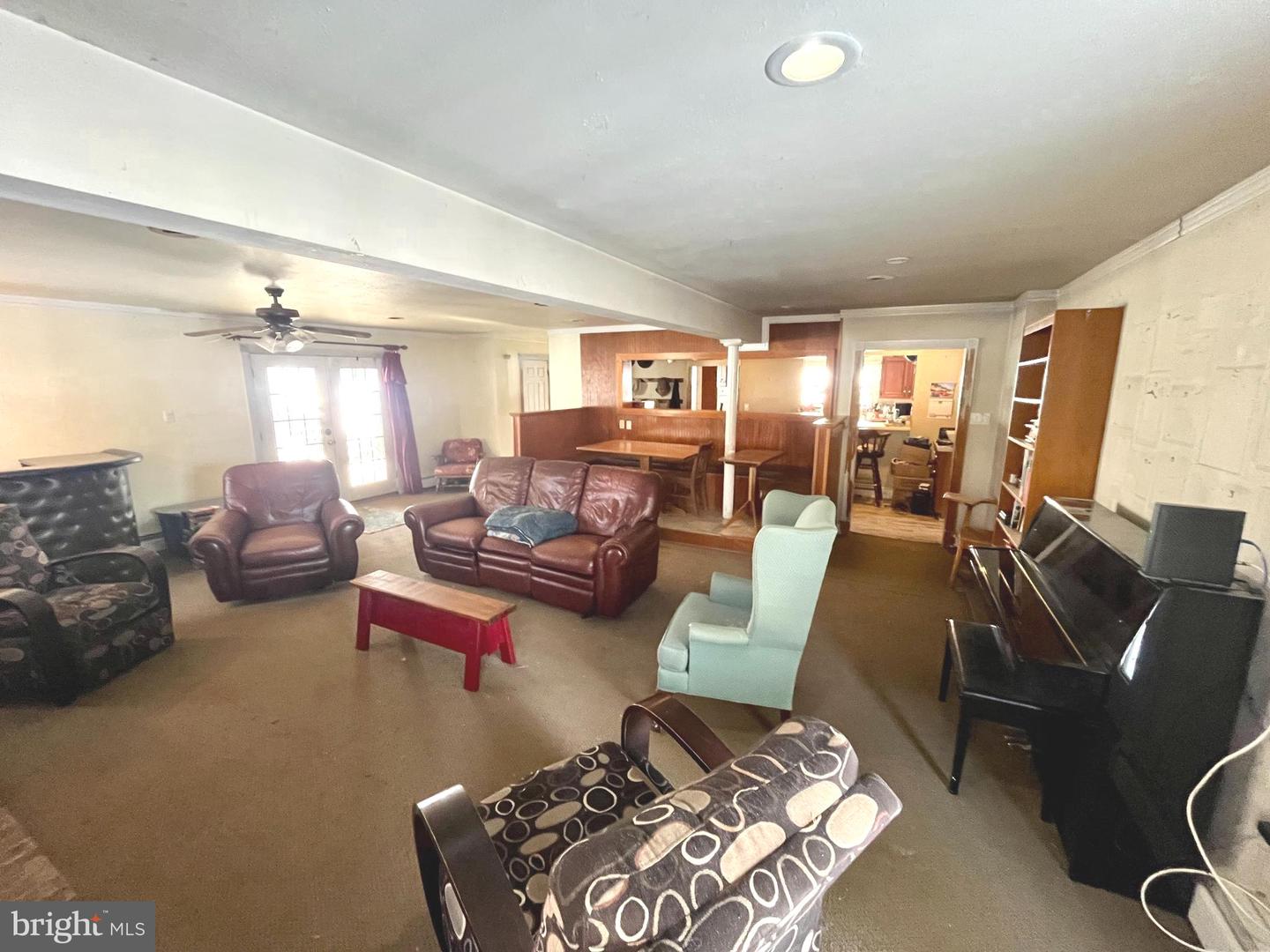 521 S MAIN ST, WOODSTOCK, Virginia 22664, 5 Bedrooms Bedrooms, ,3 BathroomsBathrooms,Residential,For sale,521 S MAIN ST,VASH2013350 MLS # VASH2013350