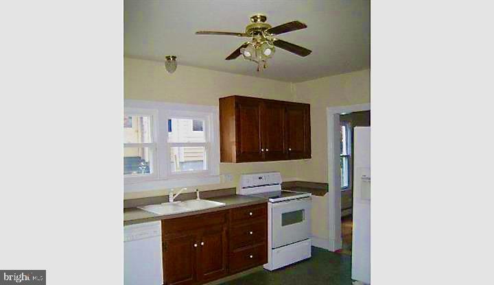 521 S MAIN ST, WOODSTOCK, Virginia 22664, 5 Bedrooms Bedrooms, ,3 BathroomsBathrooms,Residential,For sale,521 S MAIN ST,VASH2013350 MLS # VASH2013350