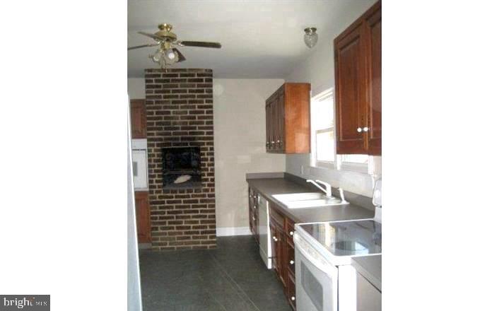 521 S MAIN ST, WOODSTOCK, Virginia 22664, 5 Bedrooms Bedrooms, ,3 BathroomsBathrooms,Residential,For sale,521 S MAIN ST,VASH2013350 MLS # VASH2013350