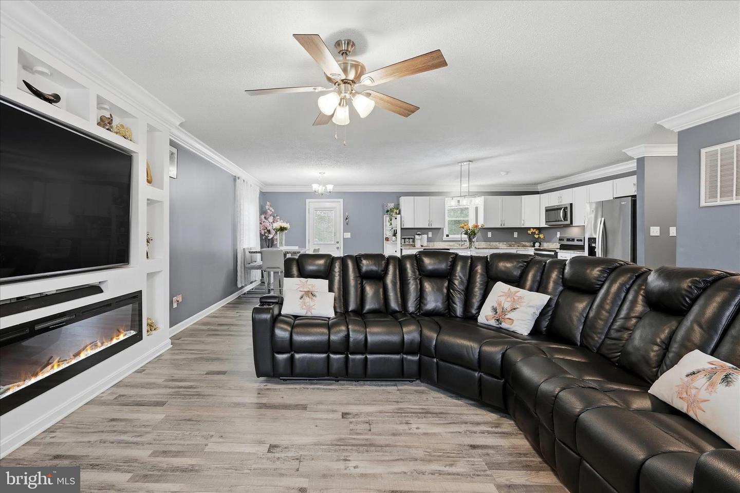 911 WALNUT DR, FREDERICKSBURG, Virginia 22405, 3 Bedrooms Bedrooms, ,2 BathroomsBathrooms,Residential,For sale,911 WALNUT DR,VAST2045518 MLS # VAST2045518