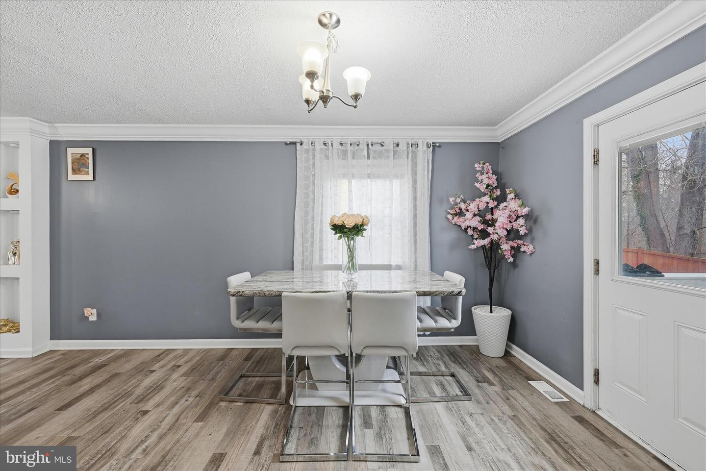 911 WALNUT DR, FREDERICKSBURG, Virginia 22405, 3 Bedrooms Bedrooms, ,2 BathroomsBathrooms,Residential,For sale,911 WALNUT DR,VAST2045518 MLS # VAST2045518