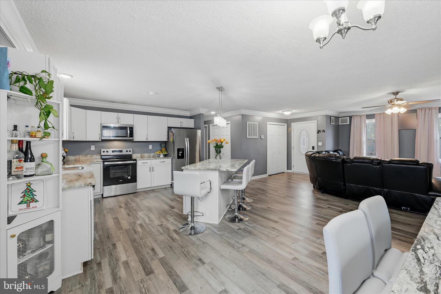 911 WALNUT DR, FREDERICKSBURG, Virginia 22405, 3 Bedrooms Bedrooms, ,2 BathroomsBathrooms,Residential,For sale,911 WALNUT DR,VAST2045518 MLS # VAST2045518