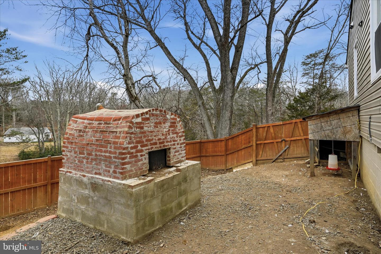 911 WALNUT DR, FREDERICKSBURG, Virginia 22405, 3 Bedrooms Bedrooms, ,2 BathroomsBathrooms,Residential,For sale,911 WALNUT DR,VAST2045518 MLS # VAST2045518