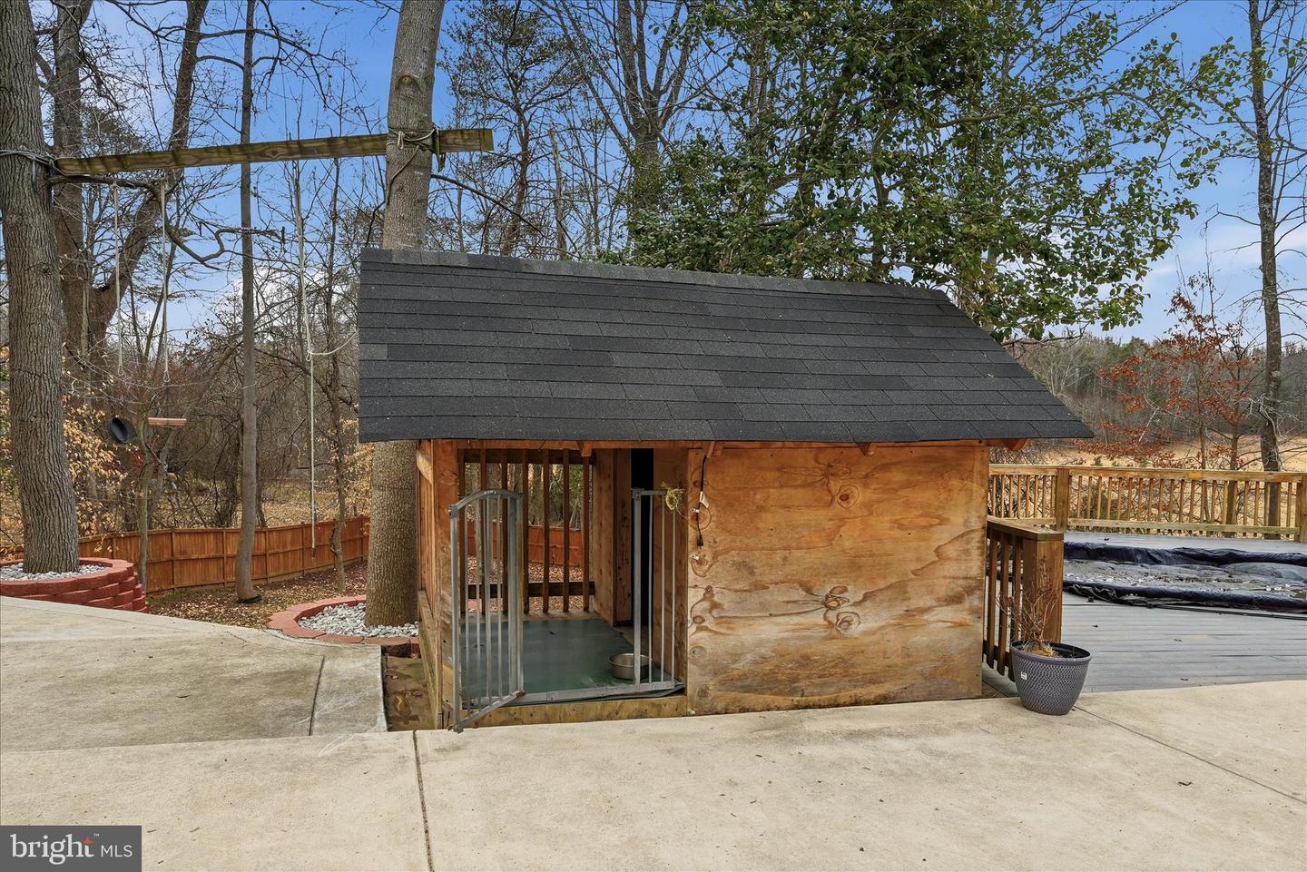 911 WALNUT DR, FREDERICKSBURG, Virginia 22405, 3 Bedrooms Bedrooms, ,2 BathroomsBathrooms,Residential,For sale,911 WALNUT DR,VAST2045518 MLS # VAST2045518