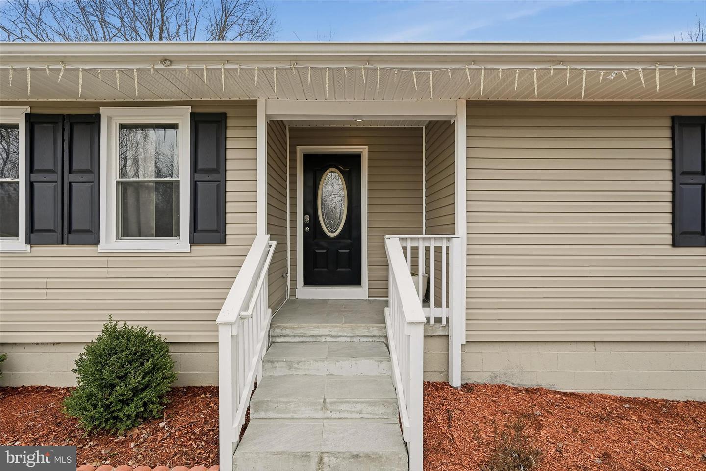 911 WALNUT DR, FREDERICKSBURG, Virginia 22405, 3 Bedrooms Bedrooms, ,2 BathroomsBathrooms,Residential,For sale,911 WALNUT DR,VAST2045518 MLS # VAST2045518