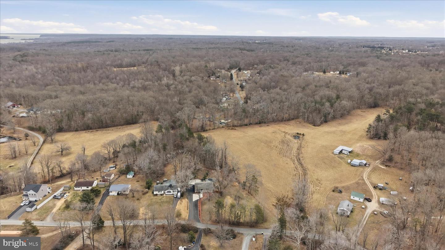 911 WALNUT DR, FREDERICKSBURG, Virginia 22405, 3 Bedrooms Bedrooms, ,2 BathroomsBathrooms,Residential,For sale,911 WALNUT DR,VAST2045518 MLS # VAST2045518