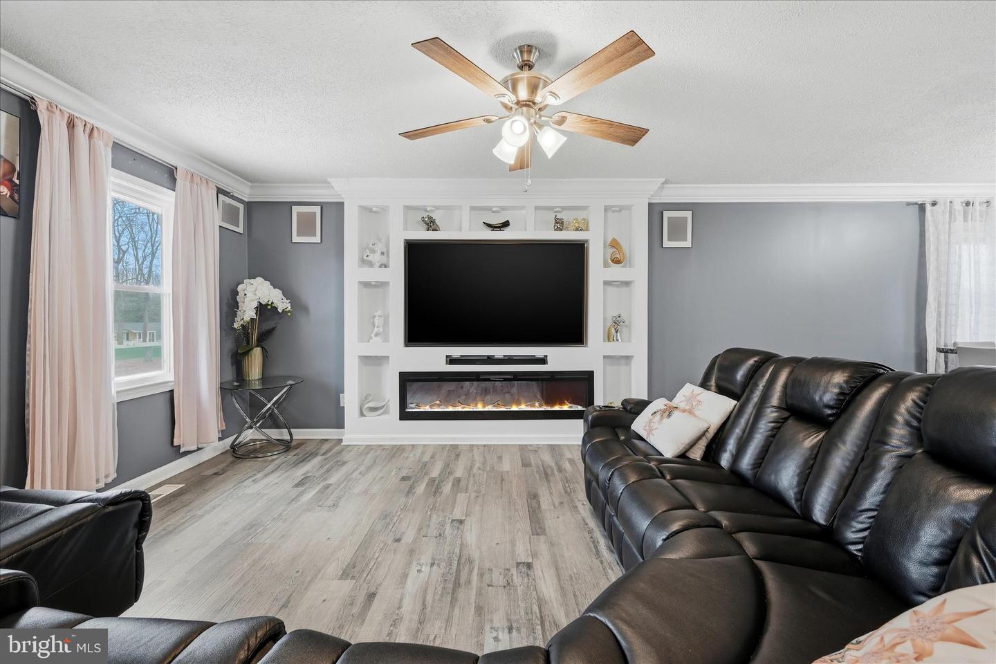 911 WALNUT DR, FREDERICKSBURG, Virginia 22405, 3 Bedrooms Bedrooms, ,2 BathroomsBathrooms,Residential,For sale,911 WALNUT DR,VAST2045518 MLS # VAST2045518