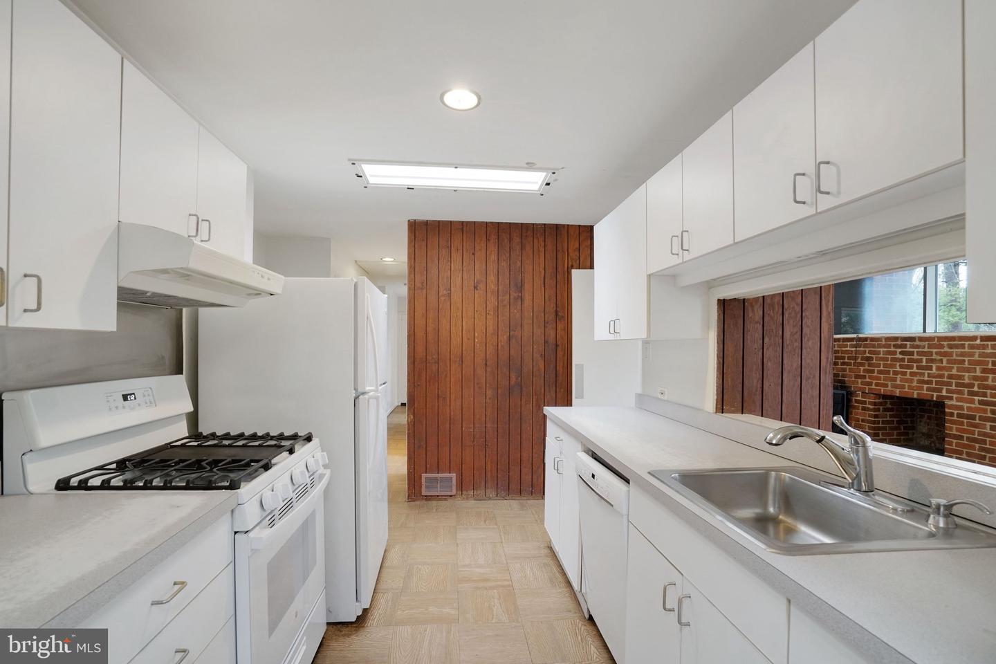 7711 ELBA RD, ALEXANDRIA, Virginia 22306, 3 Bedrooms Bedrooms, ,2 BathroomsBathrooms,Residential,For sale,7711 ELBA RD,VAFX2288314 MLS # VAFX2288314