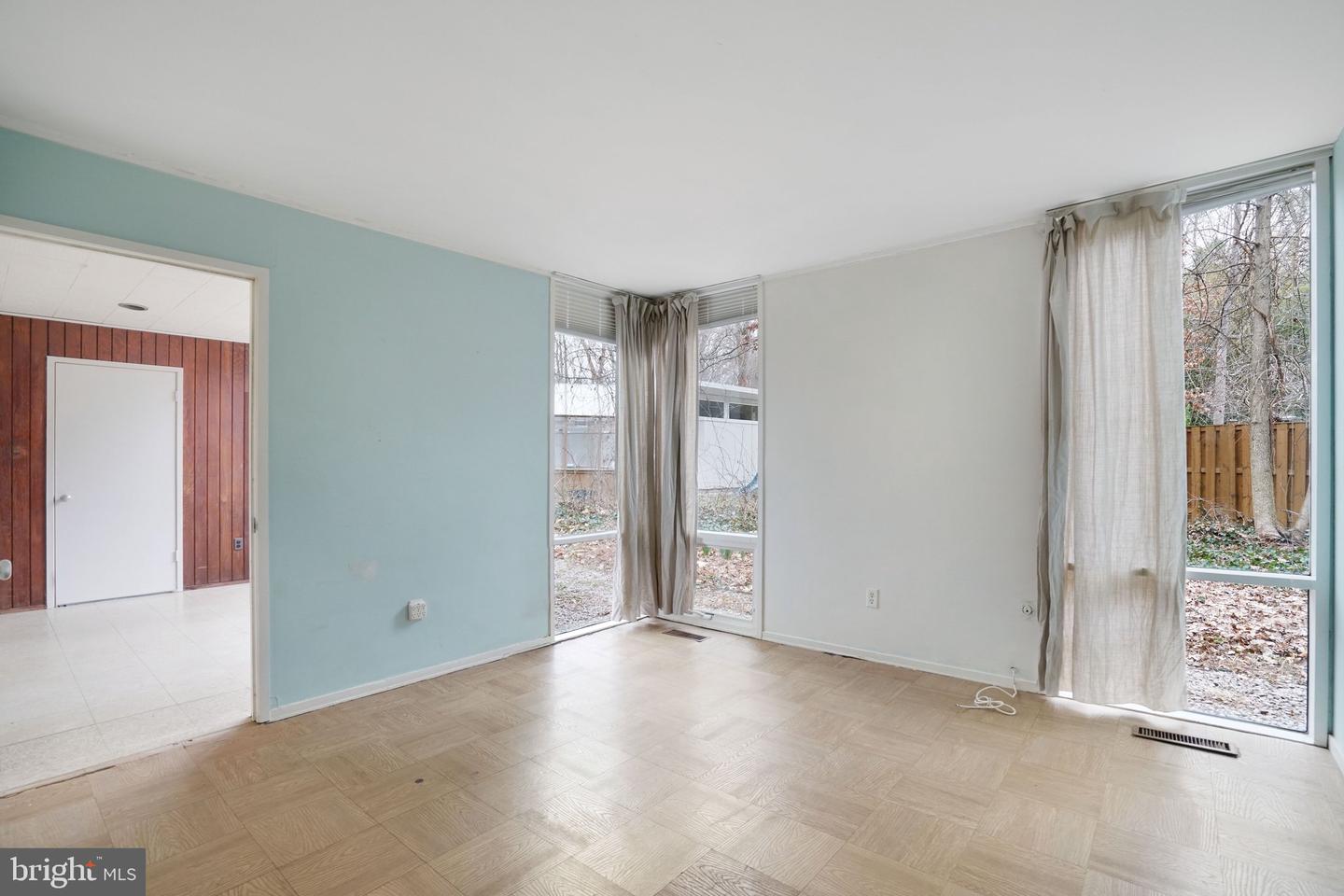 7711 ELBA RD, ALEXANDRIA, Virginia 22306, 3 Bedrooms Bedrooms, ,2 BathroomsBathrooms,Residential,For sale,7711 ELBA RD,VAFX2288314 MLS # VAFX2288314