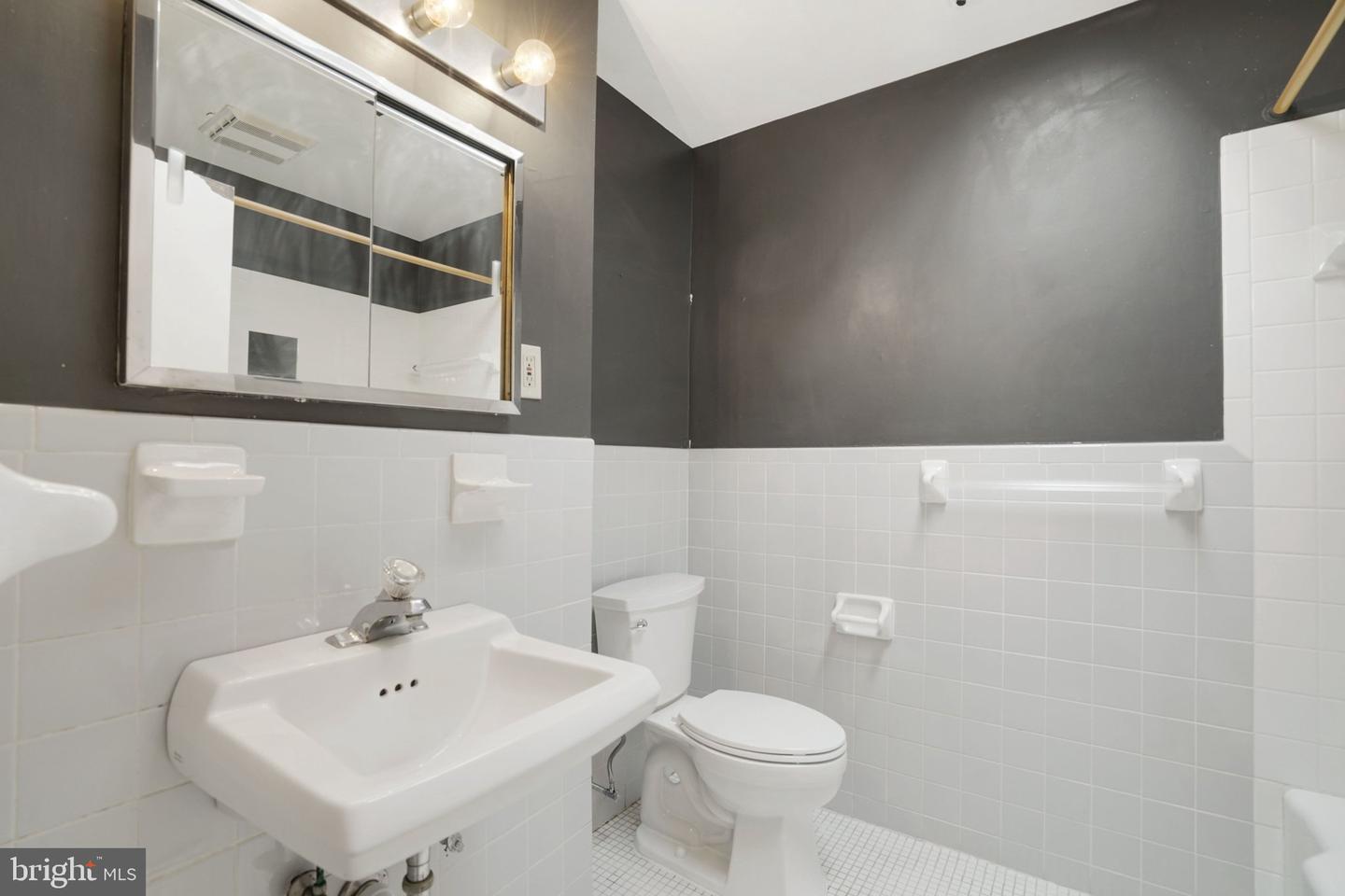 7711 ELBA RD, ALEXANDRIA, Virginia 22306, 3 Bedrooms Bedrooms, ,2 BathroomsBathrooms,Residential,For sale,7711 ELBA RD,VAFX2288314 MLS # VAFX2288314