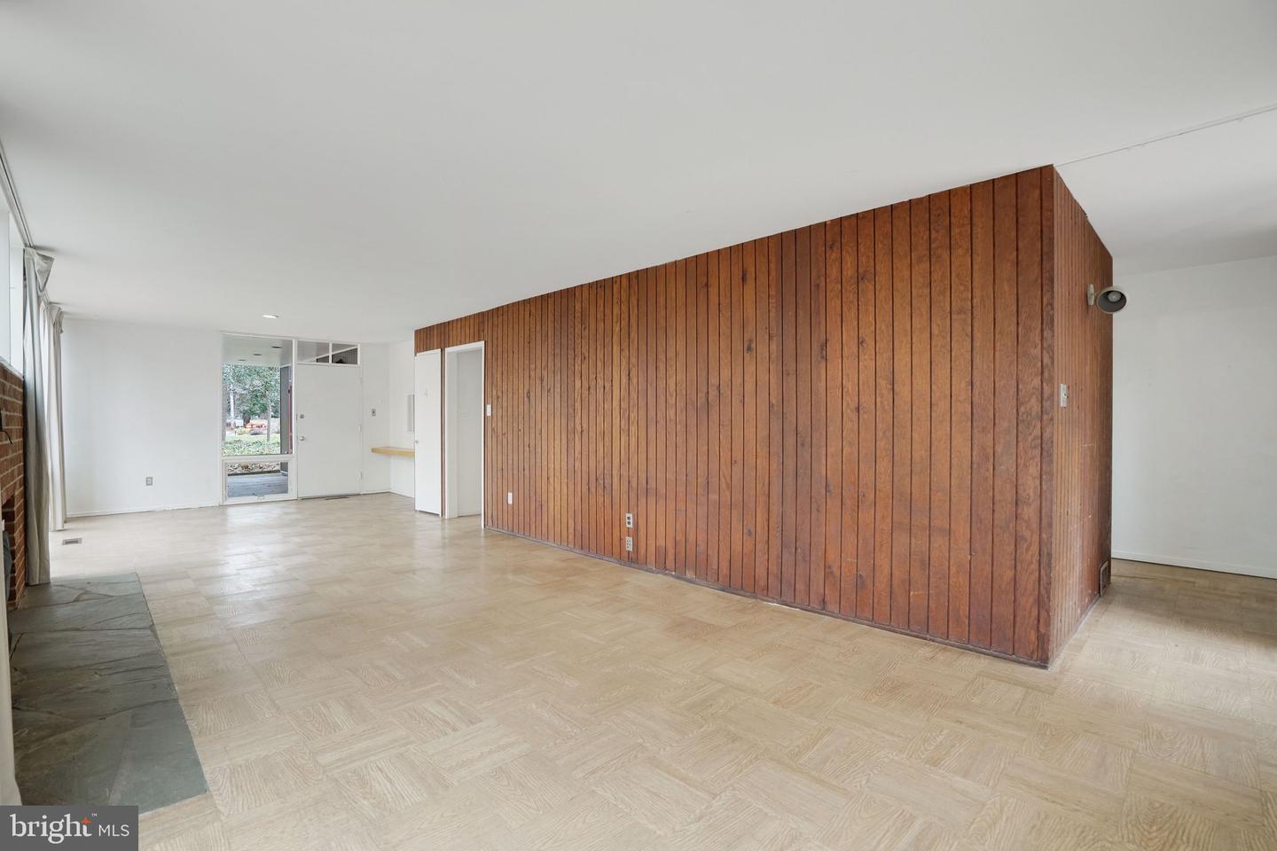 7711 ELBA RD, ALEXANDRIA, Virginia 22306, 3 Bedrooms Bedrooms, ,2 BathroomsBathrooms,Residential,For sale,7711 ELBA RD,VAFX2288314 MLS # VAFX2288314