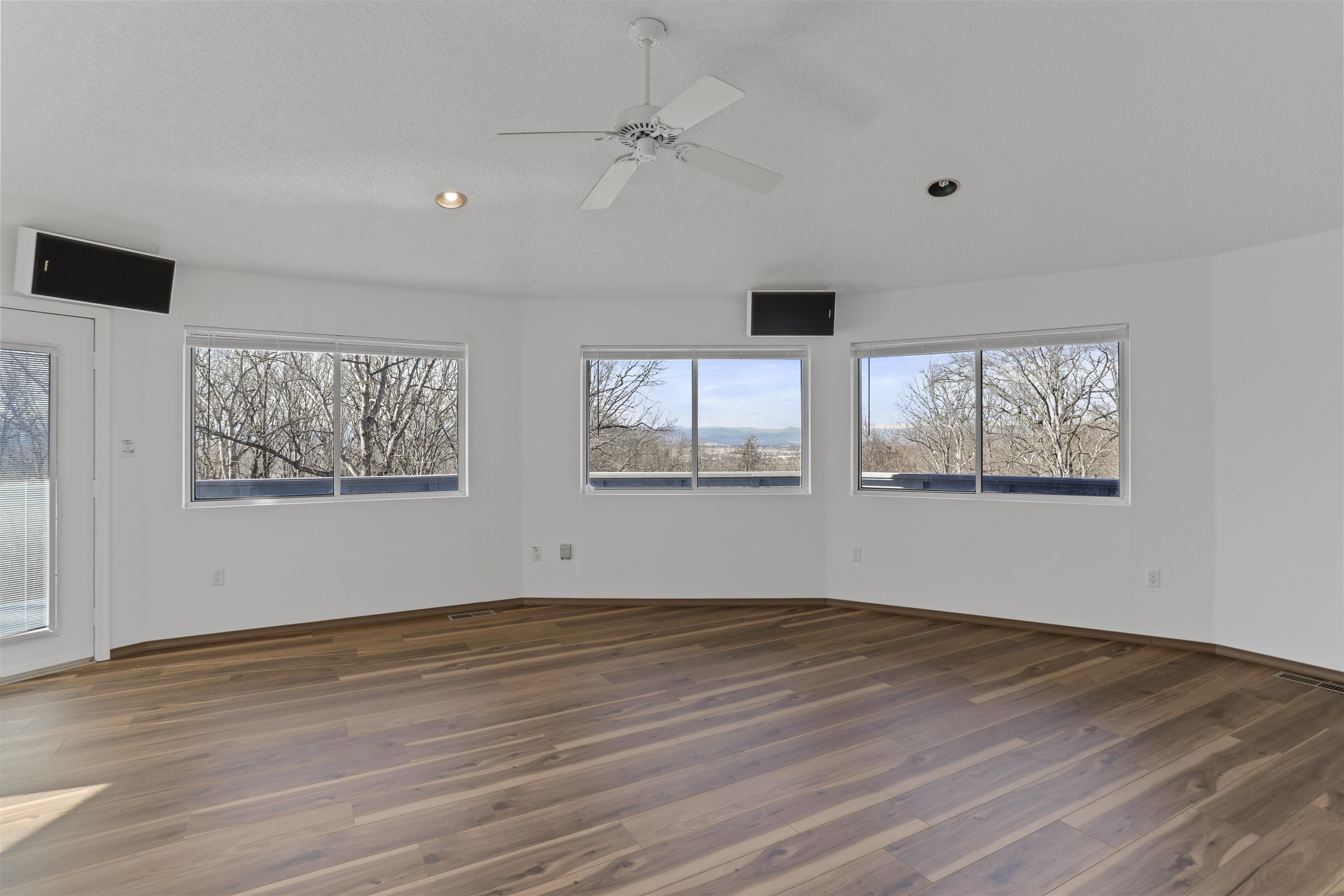 308 BRUSH LEAF LN, MOUNT JACKSON, Virginia 22842, 2 Bedrooms Bedrooms, ,2 BathroomsBathrooms,Residential,308 BRUSH LEAF LN,674048 MLS # 674048