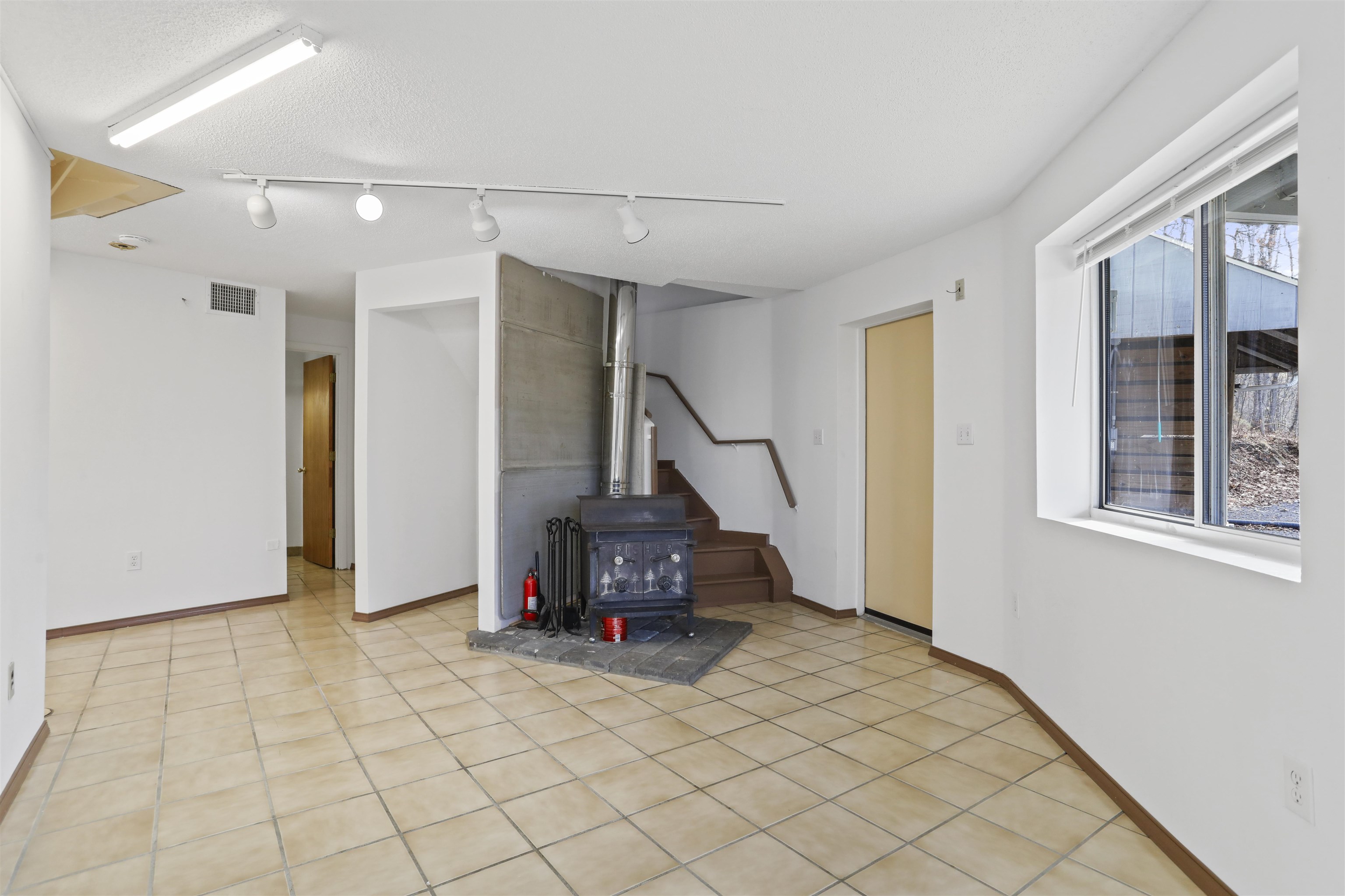 308 BRUSH LEAF LN, MOUNT JACKSON, Virginia 22842, 2 Bedrooms Bedrooms, ,2 BathroomsBathrooms,Residential,308 BRUSH LEAF LN,674048 MLS # 674048