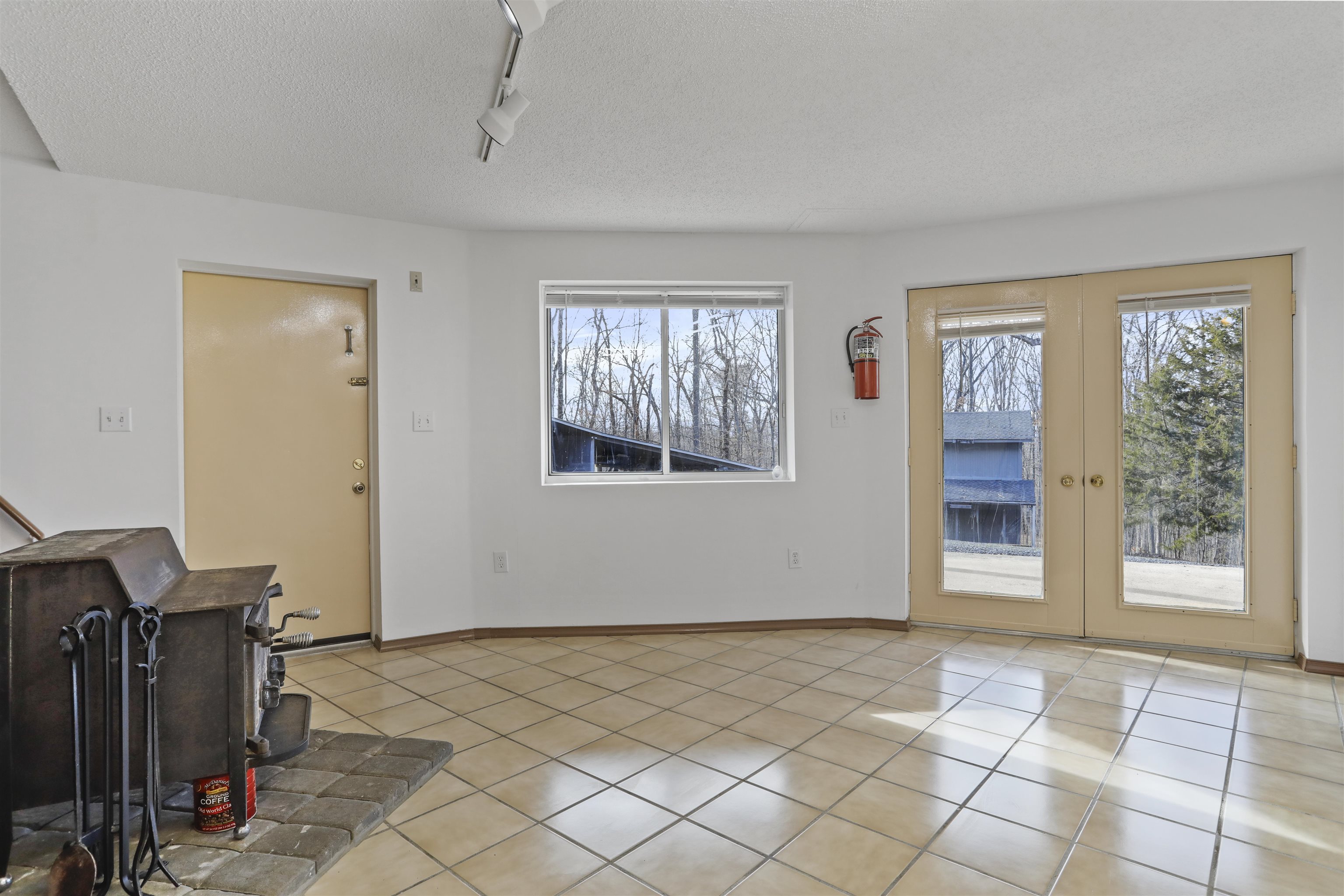 308 BRUSH LEAF LN, MOUNT JACKSON, Virginia 22842, 2 Bedrooms Bedrooms, ,2 BathroomsBathrooms,Residential,308 BRUSH LEAF LN,674048 MLS # 674048