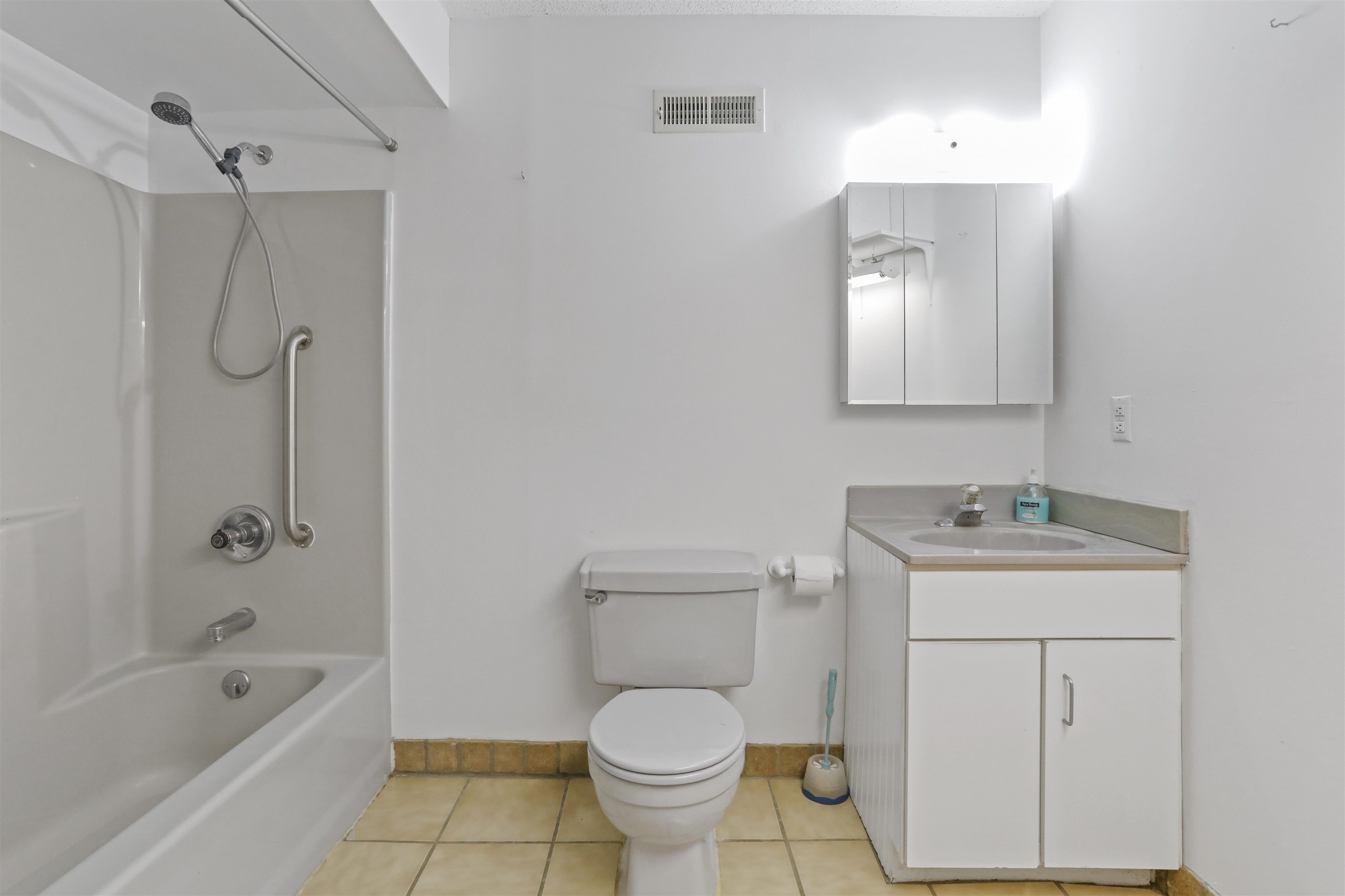 308 BRUSH LEAF LN, MOUNT JACKSON, Virginia 22842, 2 Bedrooms Bedrooms, ,2 BathroomsBathrooms,Residential,308 BRUSH LEAF LN,674048 MLS # 674048