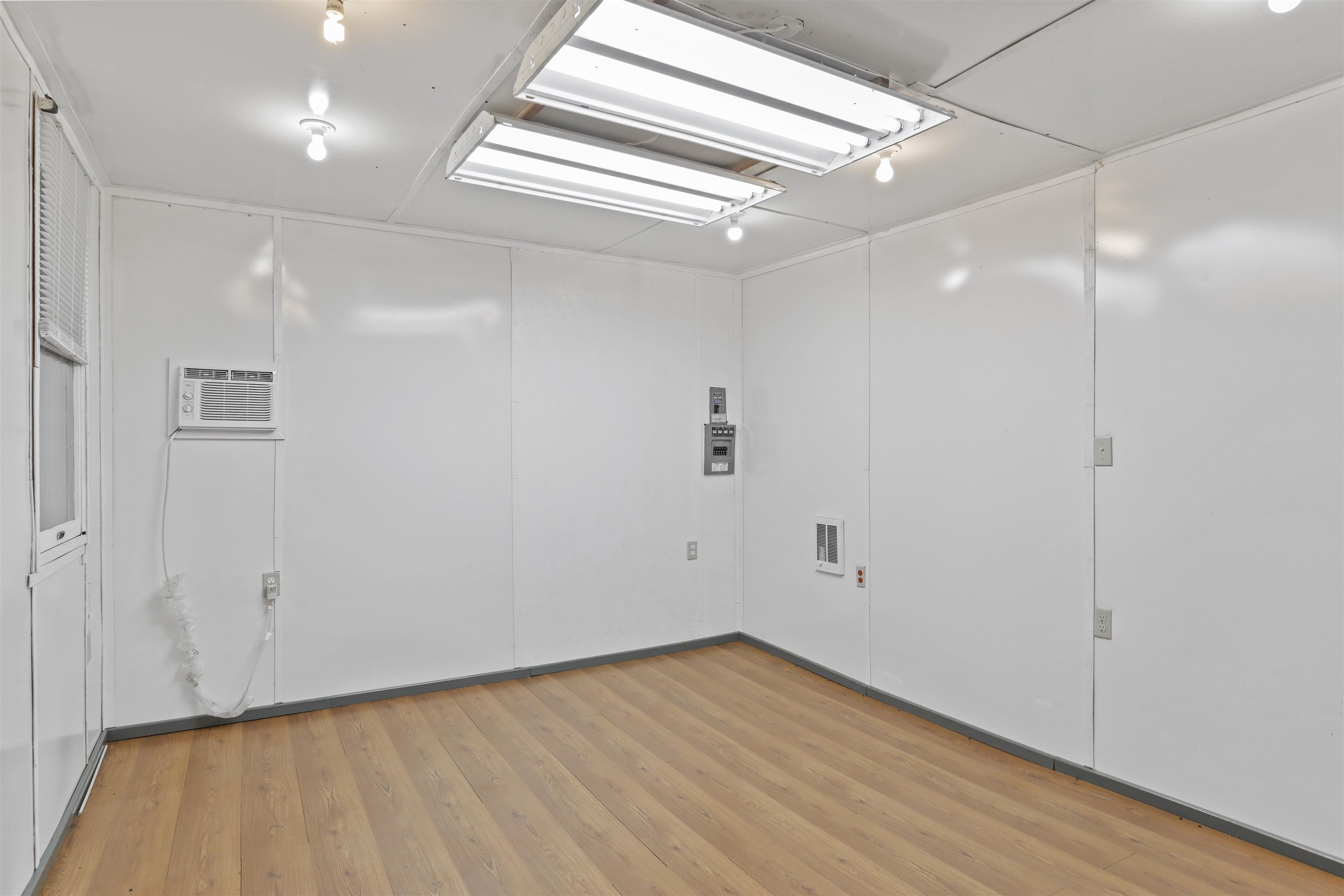 308 BRUSH LEAF LN, MOUNT JACKSON, Virginia 22842, 2 Bedrooms Bedrooms, ,2 BathroomsBathrooms,Residential,308 BRUSH LEAF LN,674048 MLS # 674048