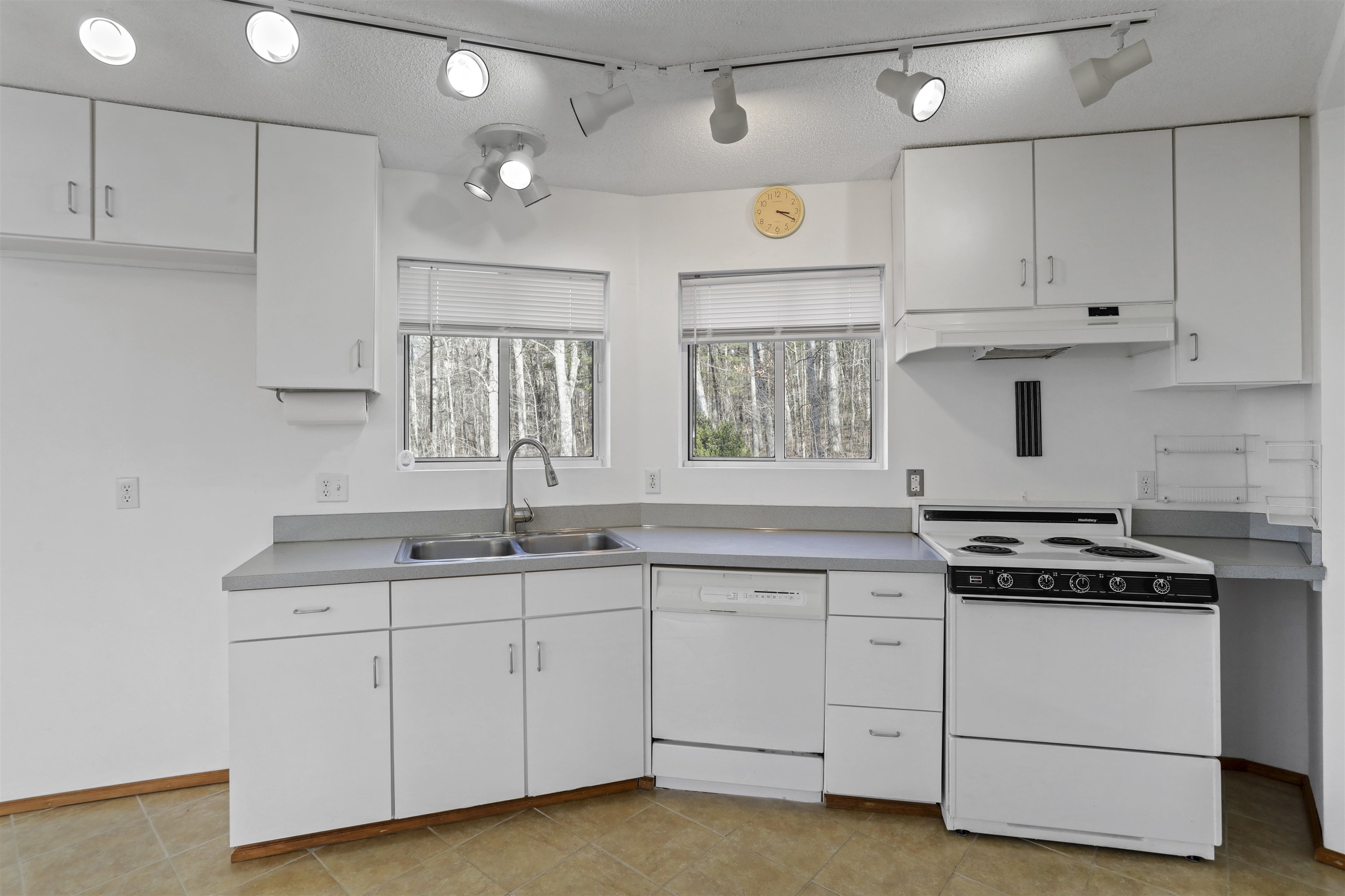 308 BRUSH LEAF LN, MOUNT JACKSON, Virginia 22842, 2 Bedrooms Bedrooms, ,2 BathroomsBathrooms,Residential,308 BRUSH LEAF LN,674048 MLS # 674048