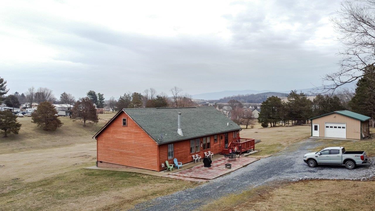 523 GRAVELS RD, ROCKINGHAM, Virginia 22802, 4 Bedrooms Bedrooms, ,2 BathroomsBathrooms,Residential,523 GRAVELS RD,674051 MLS # 674051