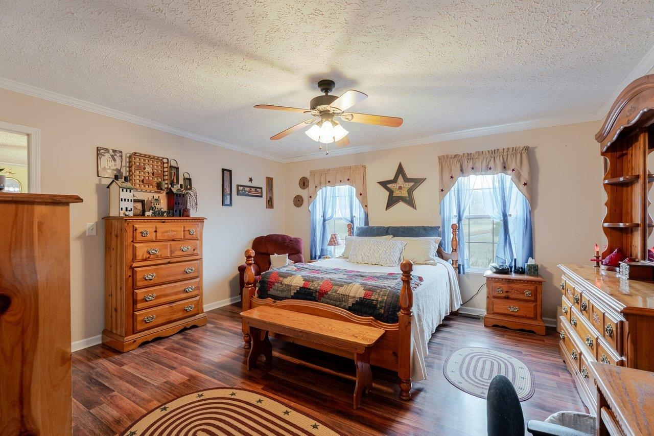 523 GRAVELS RD, ROCKINGHAM, Virginia 22802, 4 Bedrooms Bedrooms, ,2 BathroomsBathrooms,Residential,523 GRAVELS RD,674051 MLS # 674051