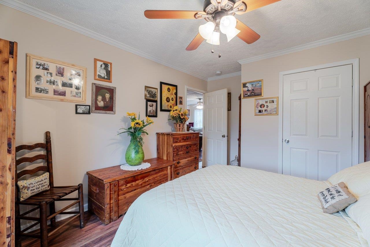 523 GRAVELS RD, ROCKINGHAM, Virginia 22802, 4 Bedrooms Bedrooms, ,2 BathroomsBathrooms,Residential,523 GRAVELS RD,674051 MLS # 674051