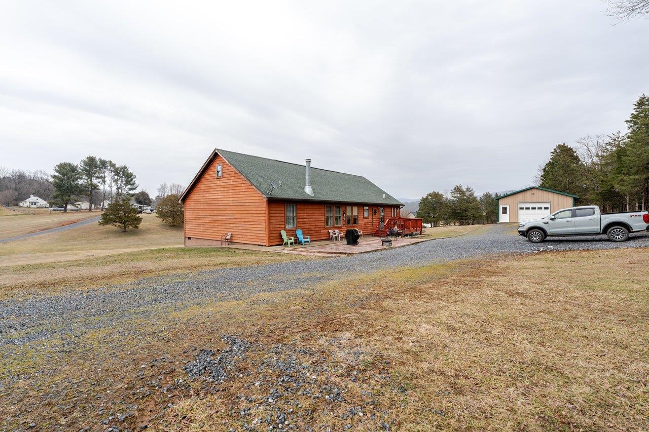 523 GRAVELS RD, ROCKINGHAM, Virginia 22802, 4 Bedrooms Bedrooms, ,2 BathroomsBathrooms,Residential,523 GRAVELS RD,674051 MLS # 674051