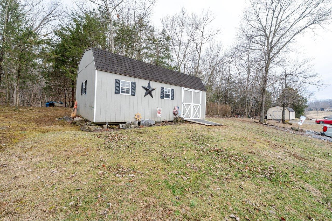 523 GRAVELS RD, ROCKINGHAM, Virginia 22802, 4 Bedrooms Bedrooms, ,2 BathroomsBathrooms,Residential,523 GRAVELS RD,674051 MLS # 674051