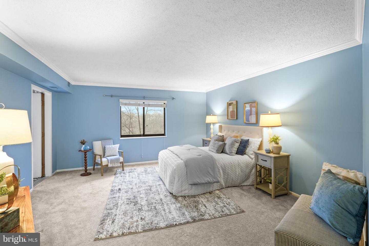 5904 MOUNT EAGLE DR #104, ALEXANDRIA, Virginia 22303, 2 Bedrooms Bedrooms, 8 Rooms Rooms,2 BathroomsBathrooms,Residential,For sale,5904 MOUNT EAGLE DR #104,VAFX2290132 MLS # VAFX2290132