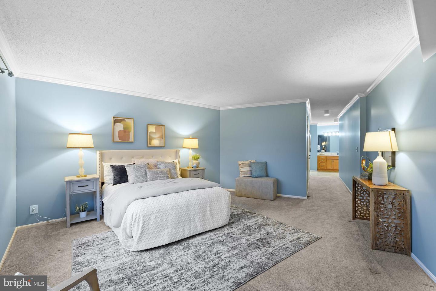 5904 MOUNT EAGLE DR #104, ALEXANDRIA, Virginia 22303, 2 Bedrooms Bedrooms, 8 Rooms Rooms,2 BathroomsBathrooms,Residential,For sale,5904 MOUNT EAGLE DR #104,VAFX2290132 MLS # VAFX2290132