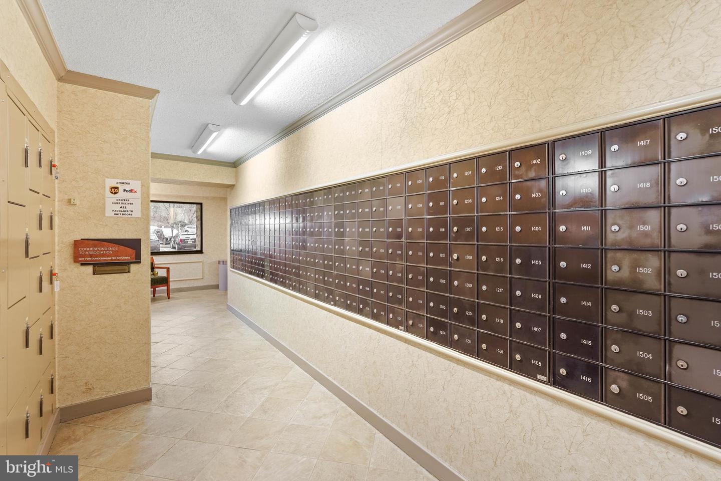 5904 MOUNT EAGLE DR #104, ALEXANDRIA, Virginia 22303, 2 Bedrooms Bedrooms, 8 Rooms Rooms,2 BathroomsBathrooms,Residential,For sale,5904 MOUNT EAGLE DR #104,VAFX2290132 MLS # VAFX2290132