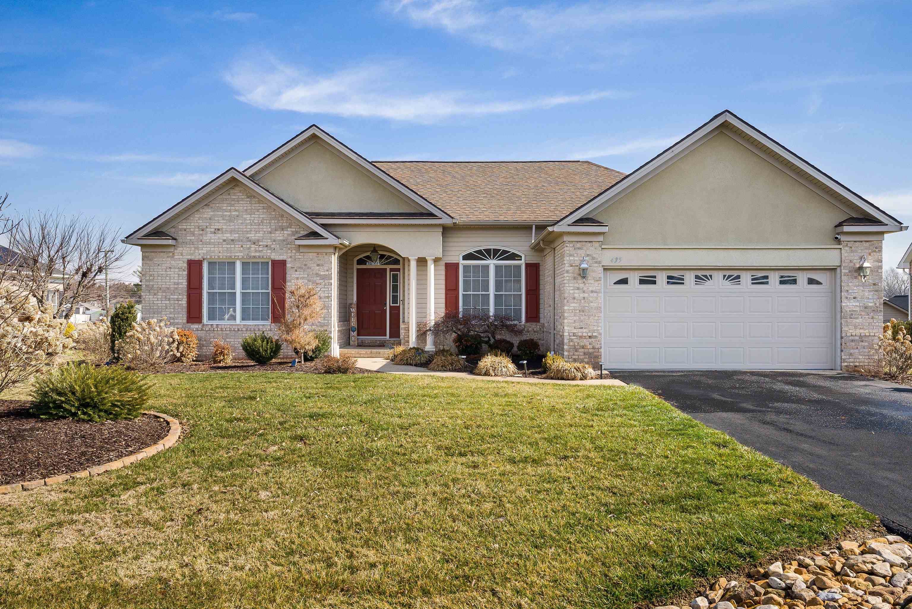 435 THREE LEAGUES RD, MCGAHEYSVILLE, Virginia 22840, 3 Bedrooms Bedrooms, ,2 BathroomsBathrooms,Residential,435 THREE LEAGUES RD,674052 MLS # 674052