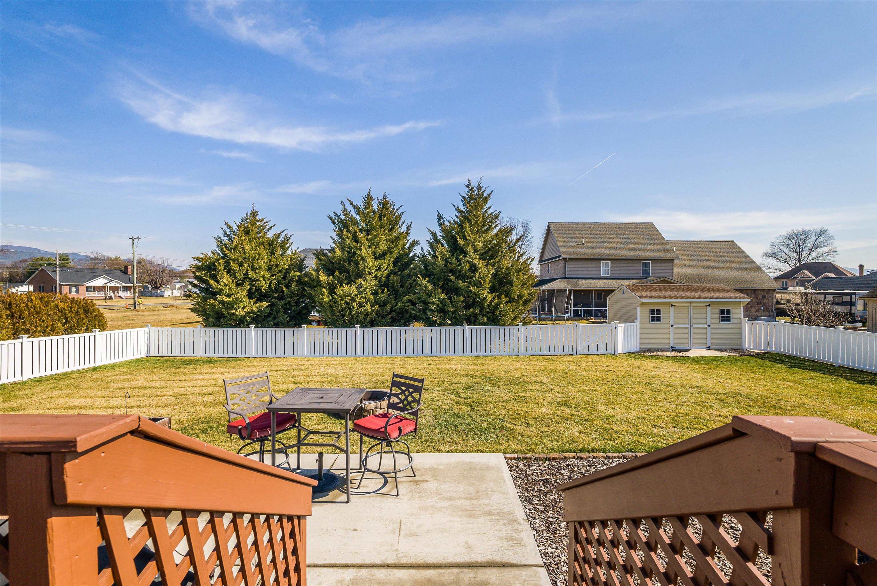 435 THREE LEAGUES RD, MCGAHEYSVILLE, Virginia 22840, 3 Bedrooms Bedrooms, ,2 BathroomsBathrooms,Residential,435 THREE LEAGUES RD,674052 MLS # 674052