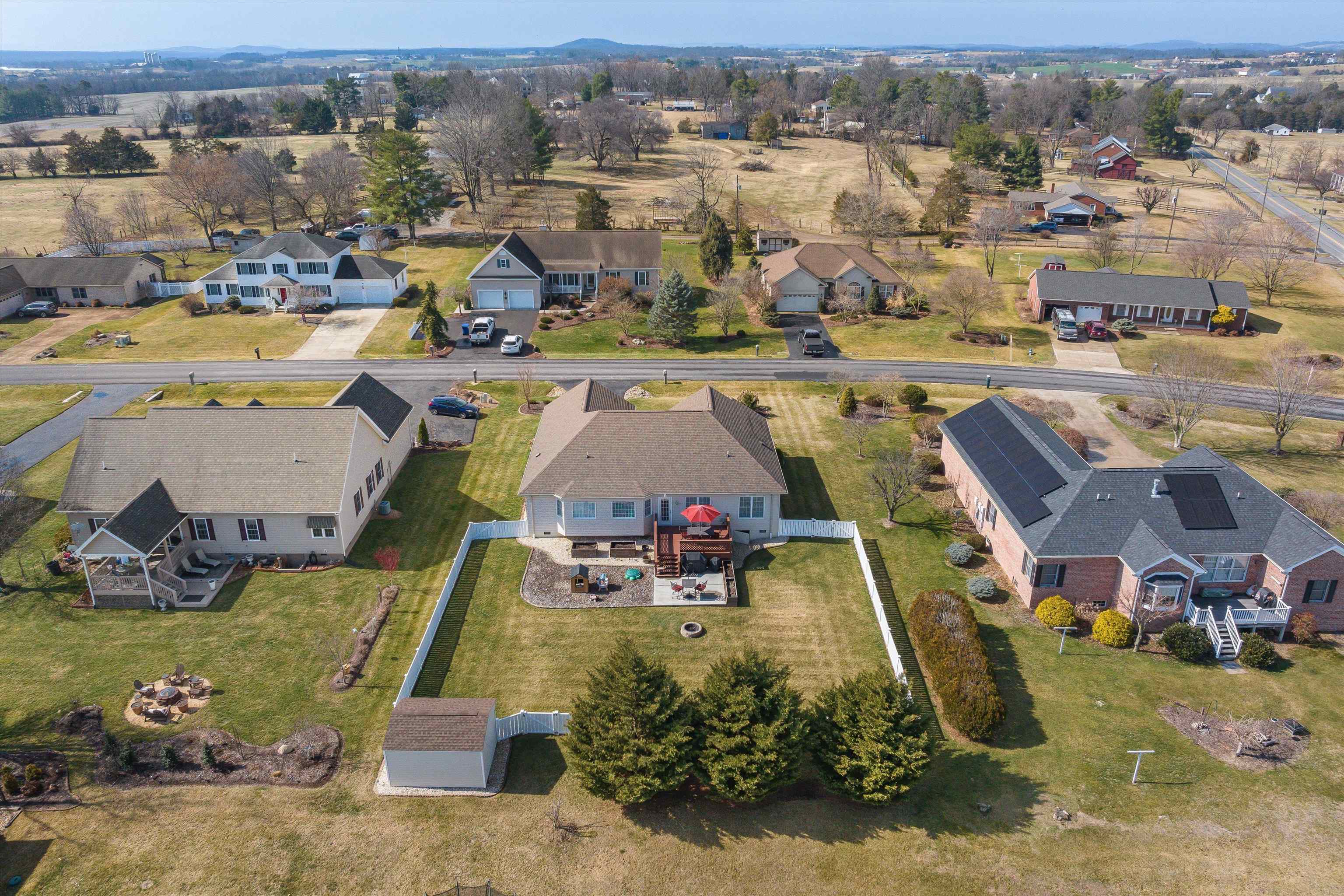 435 THREE LEAGUES RD, MCGAHEYSVILLE, Virginia 22840, 3 Bedrooms Bedrooms, ,2 BathroomsBathrooms,Residential,435 THREE LEAGUES RD,674052 MLS # 674052