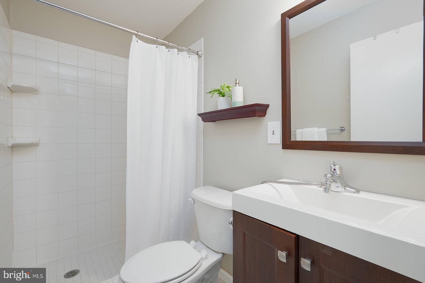 1021-A BRIXTON CT, STERLING, Virginia 20164, 3 Bedrooms Bedrooms, ,2 BathroomsBathrooms,Residential,For sale,1021-A BRIXTON CT,VALO2115400 MLS # VALO2115400