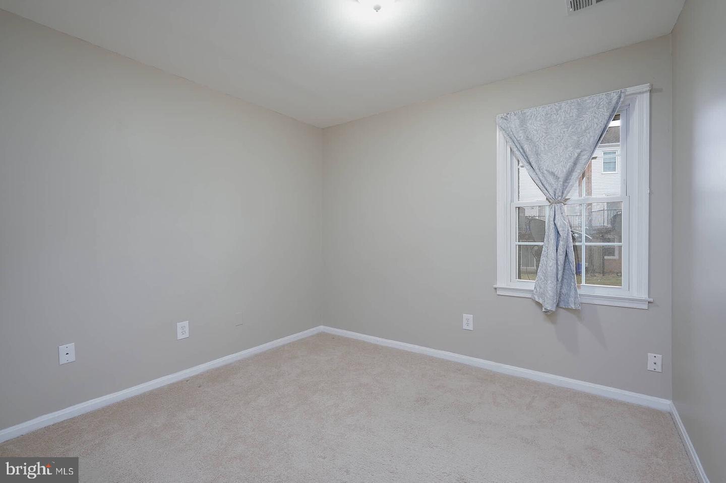 1021-A BRIXTON CT, STERLING, Virginia 20164, 3 Bedrooms Bedrooms, ,2 BathroomsBathrooms,Residential,For sale,1021-A BRIXTON CT,VALO2115400 MLS # VALO2115400